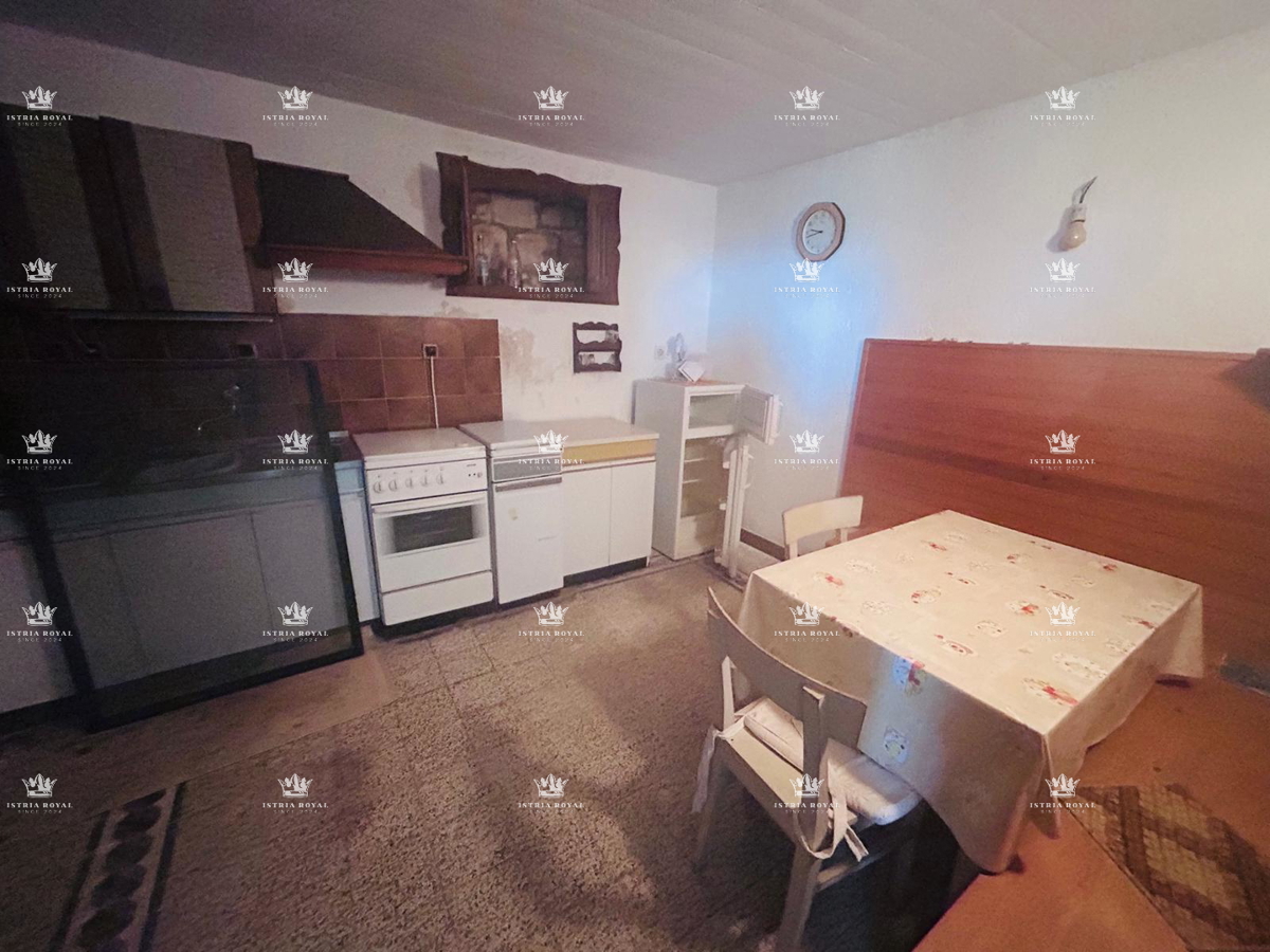 Hiša z razgledom na morje na območju Istre – 170 m² bivalne površine na 665 m² zemljišča | Cena: 250.000 €